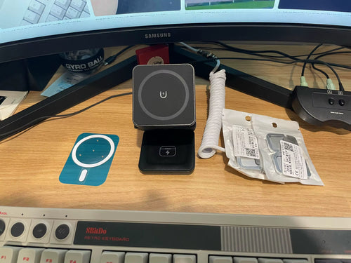 PureCharge™ Fold: Estación de Carga Magnética 3-en-1